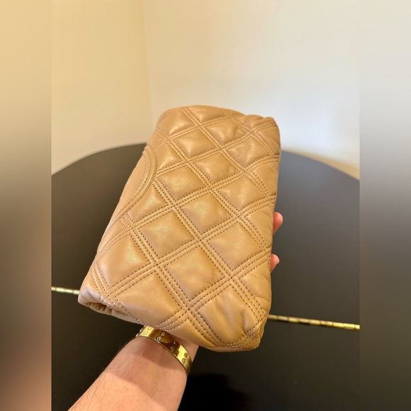 NWT Authentic Luxury Minimalist Tory Burch Fleming Quilted Soft Clutch/Bag - Picture 15 of 17